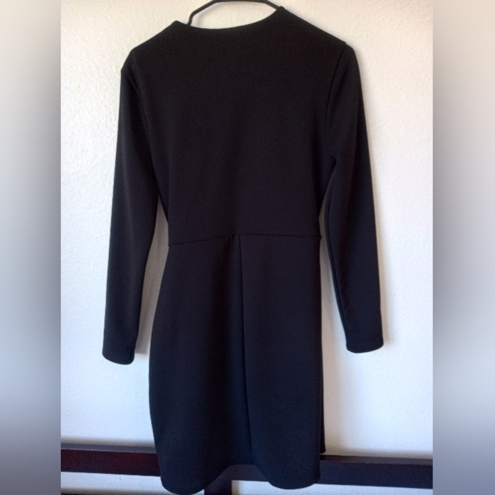 Elegant Black Wrap Dress,Size M - Picture 9 of 13